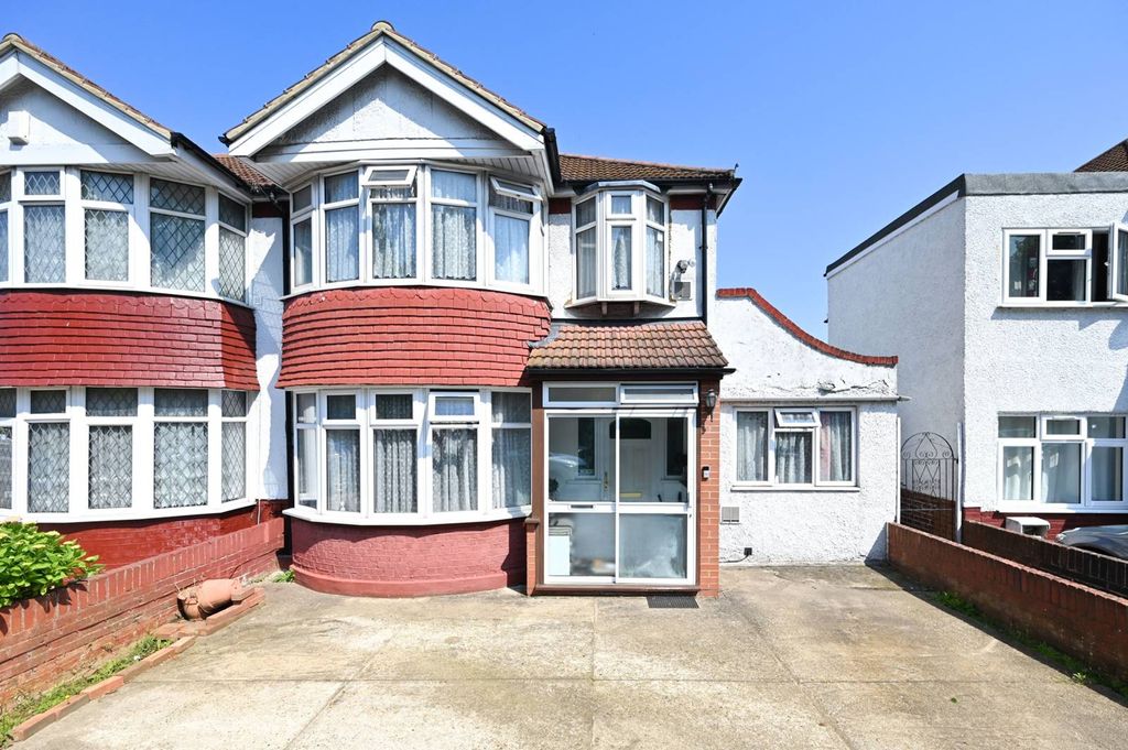 Property photo 2 of 15