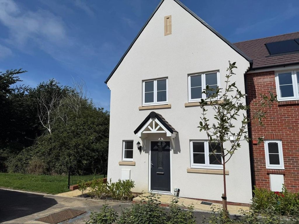 Property photo 2 of 17 Plot 652 Front 1.Jpg