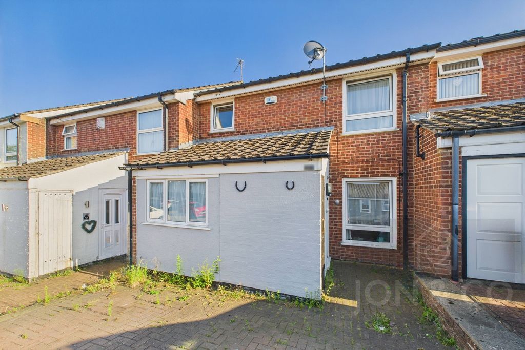 Property photo 1 of 13