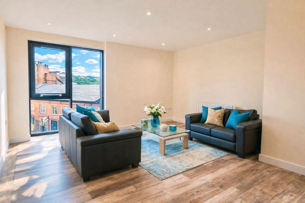 Property photo 2 of 9