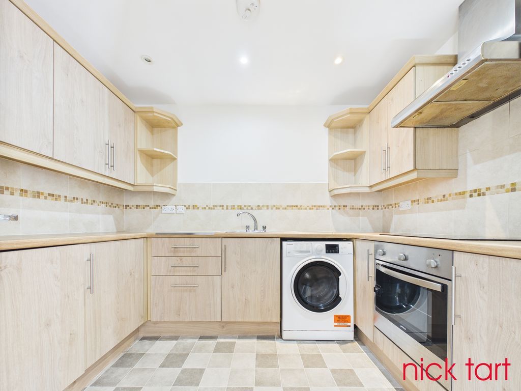 Property photo 3 of 8 Photo 10