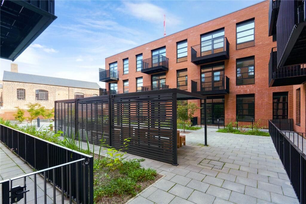 Property photo 1 of 13 184082_Hko230635_L_Img_07_0000