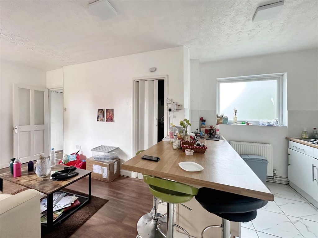 Property photo 3 of 10 Img_5937.Jpg
