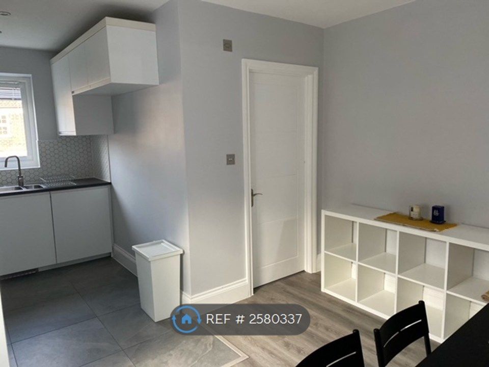 Property photo 2 of 10 Open Plan Kitchen