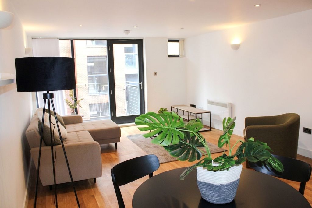 Property photo 1 of 3
