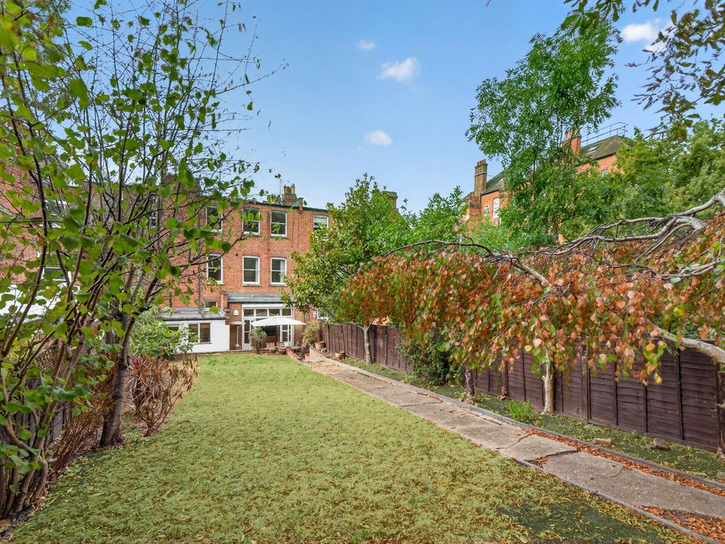 Property photo 2 of 22