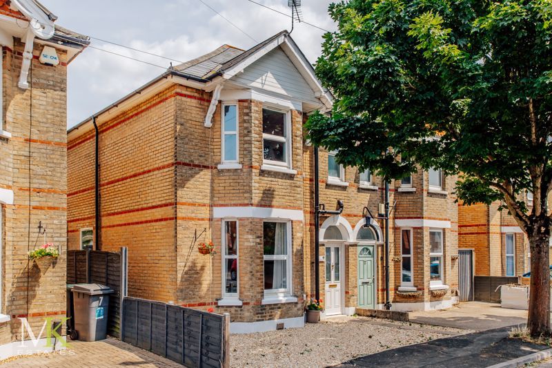 Property photo 1 of 16 Photo 27