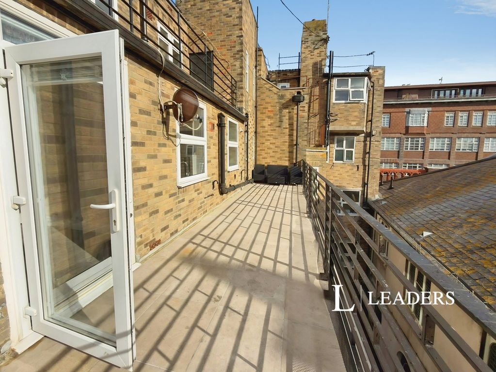 Property photo 2 of 12 Balcony