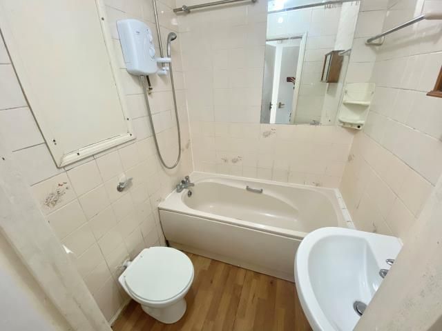 Property photo 3 of 5 Bathroom
