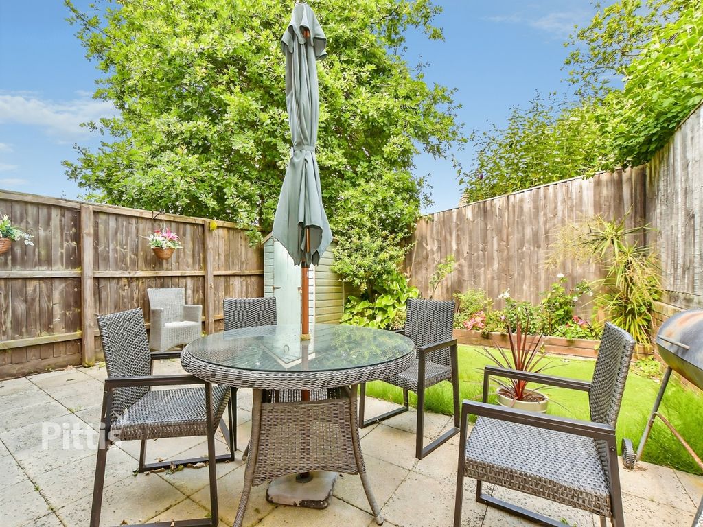 Property photo 2 of 9