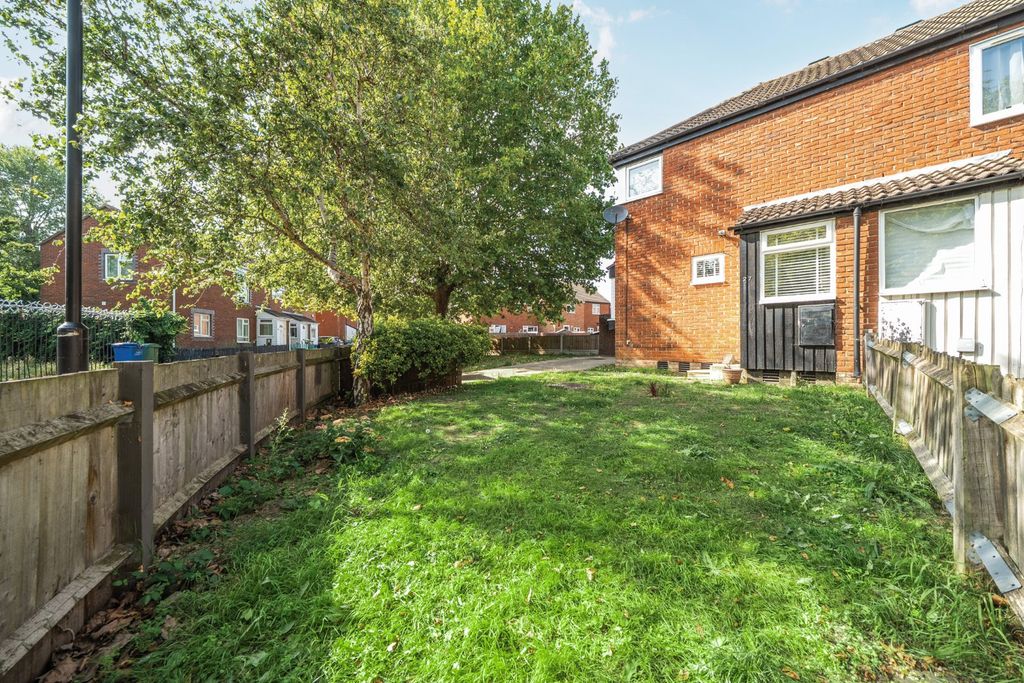 Property photo 1 of 16 Picture No. 25