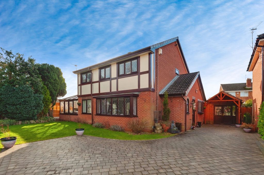 Property photo 2 of 29 Pbox-Img.Jpg