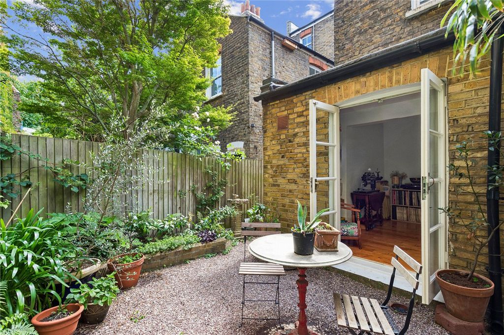 Property photo 2 of 11 Picture No. 06