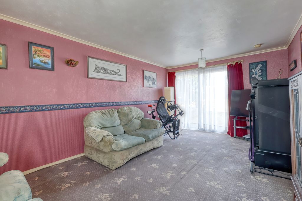 Property photo 3 of 11 Picture No. 12