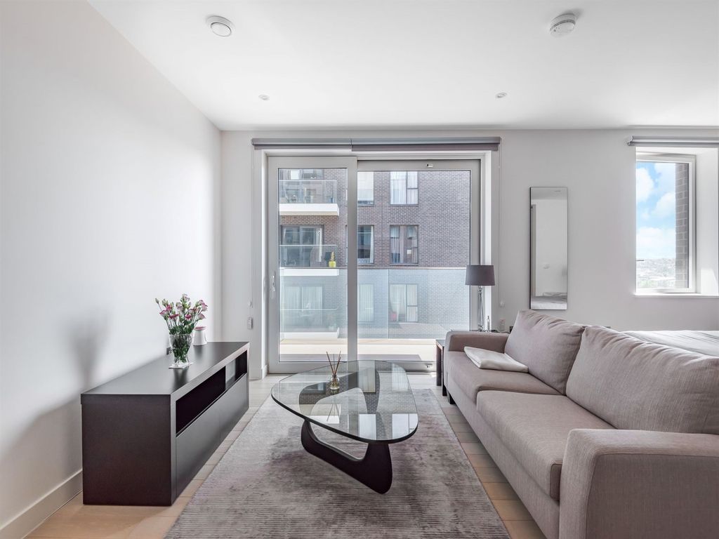 Property photo 2 of 12 Reception