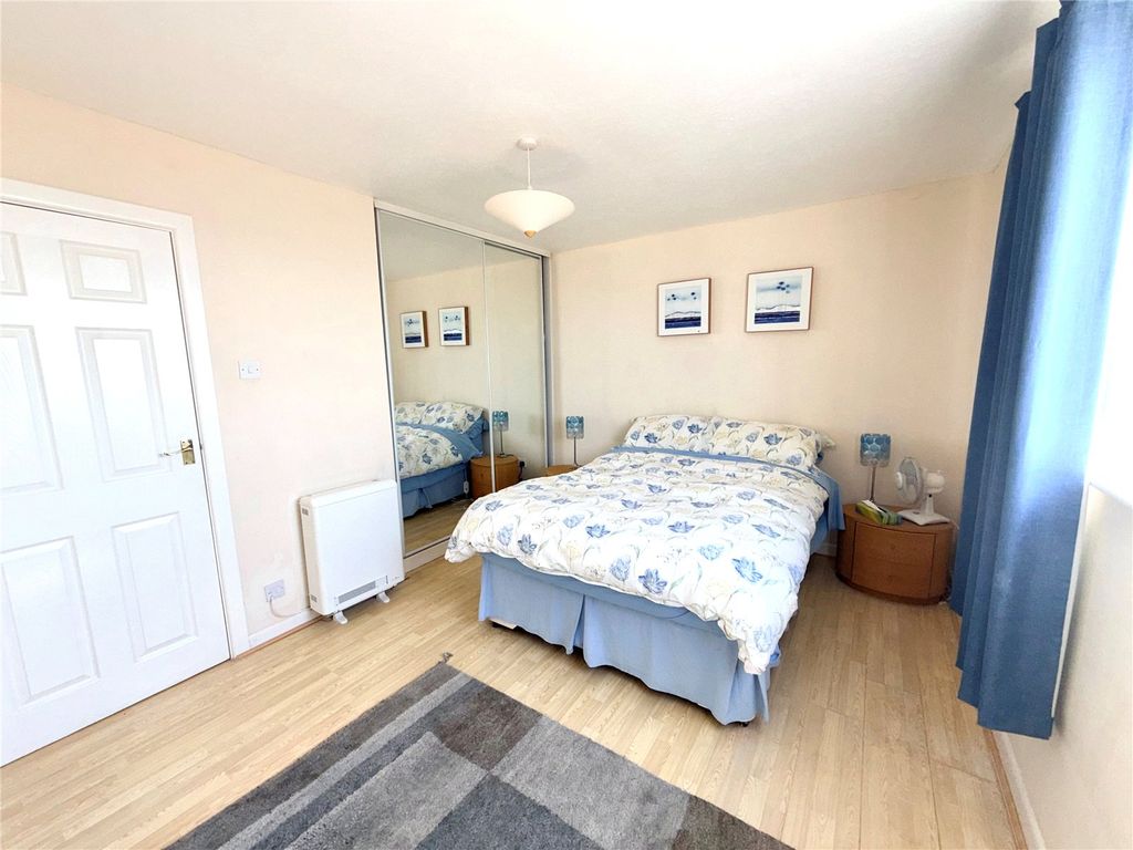 Property photo 3 of 10 Picture No. 05