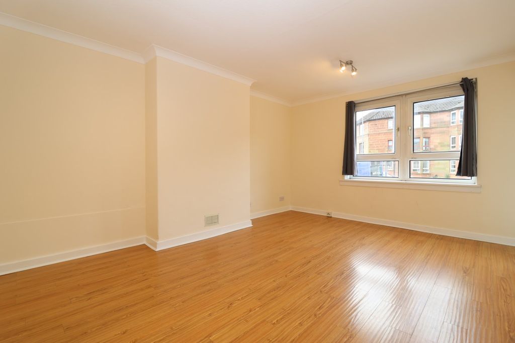 Property photo 2 of 11 Picture No. 20