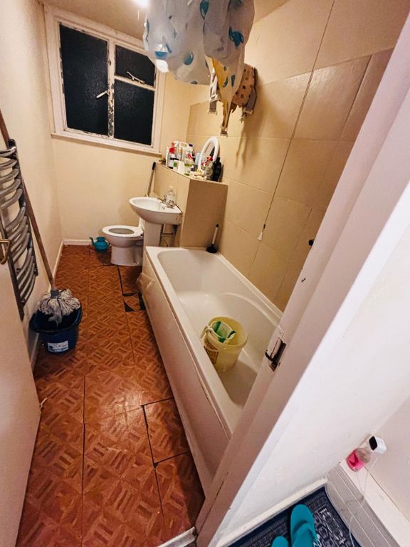 Property photo 3 of 3