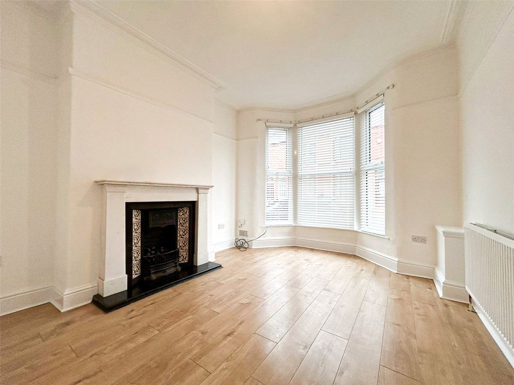 Property photo 2 of 9 Picture No. 20