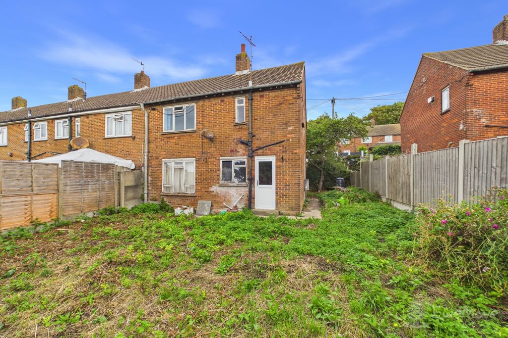 Property photo 1 of 16 Garden
