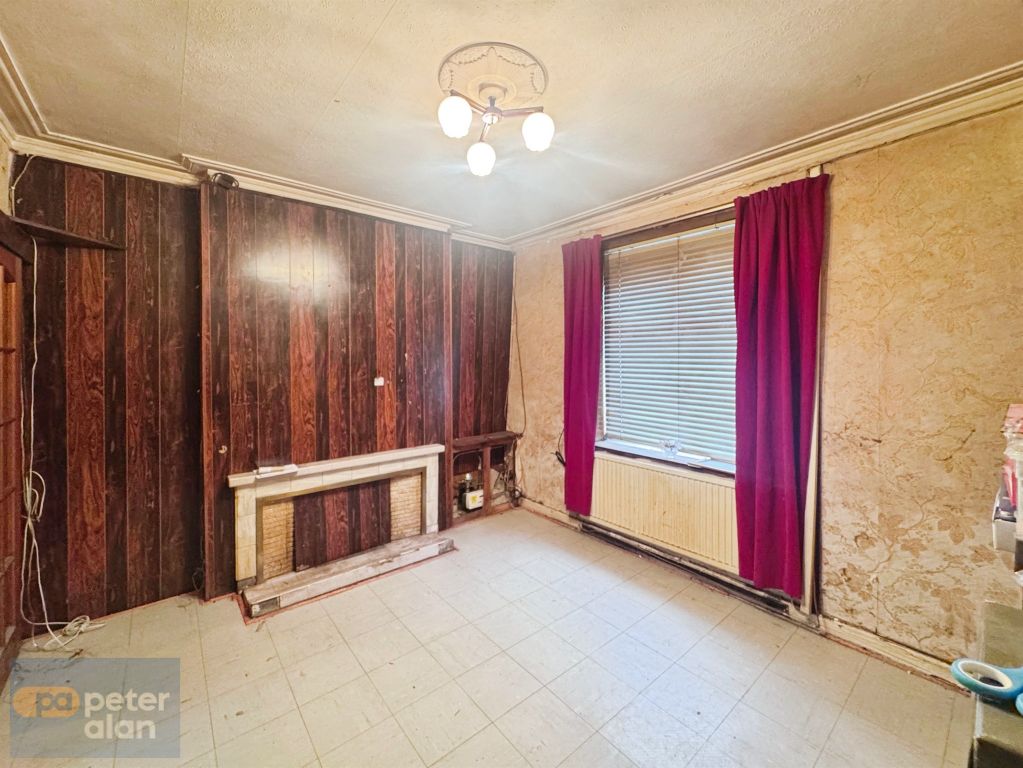 Property photo 3 of 9