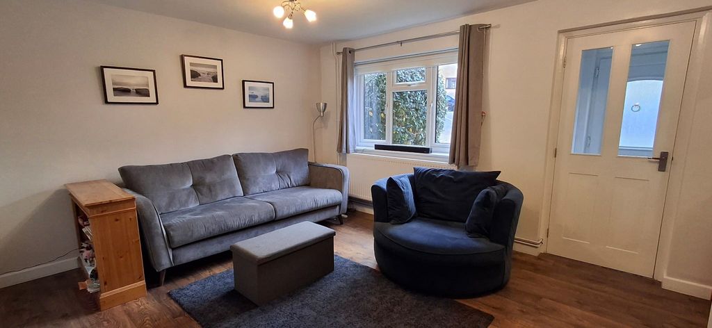 Property photo 2 of 10 Living Room