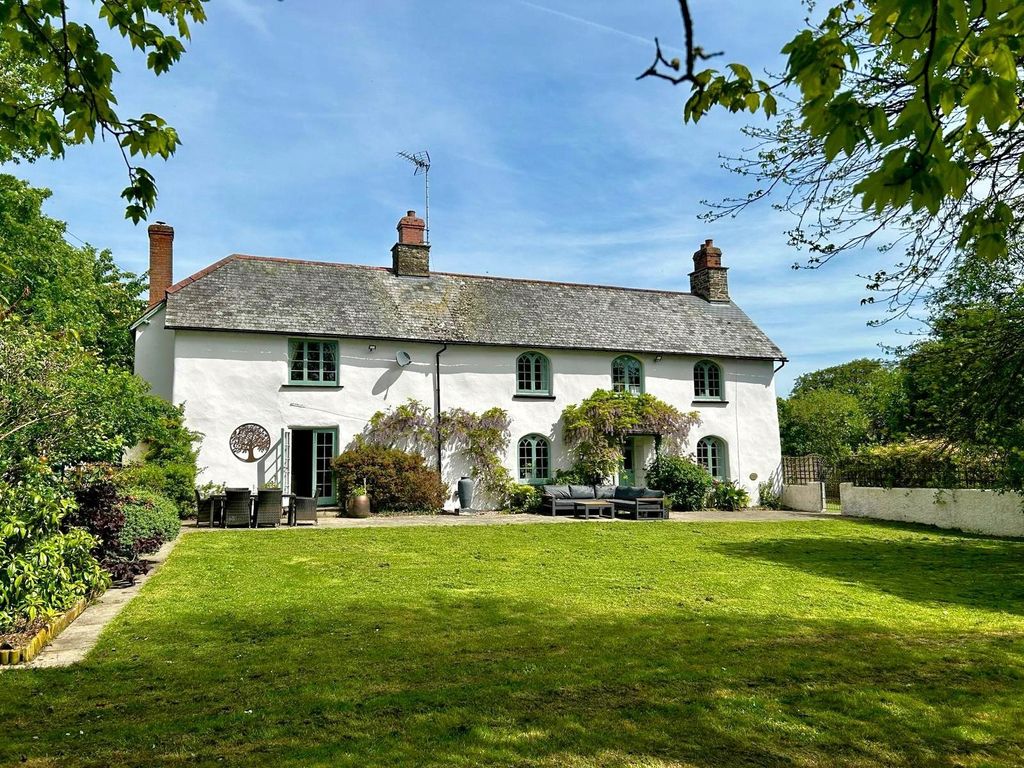 Property photo 1 of 33 Picture No. 39