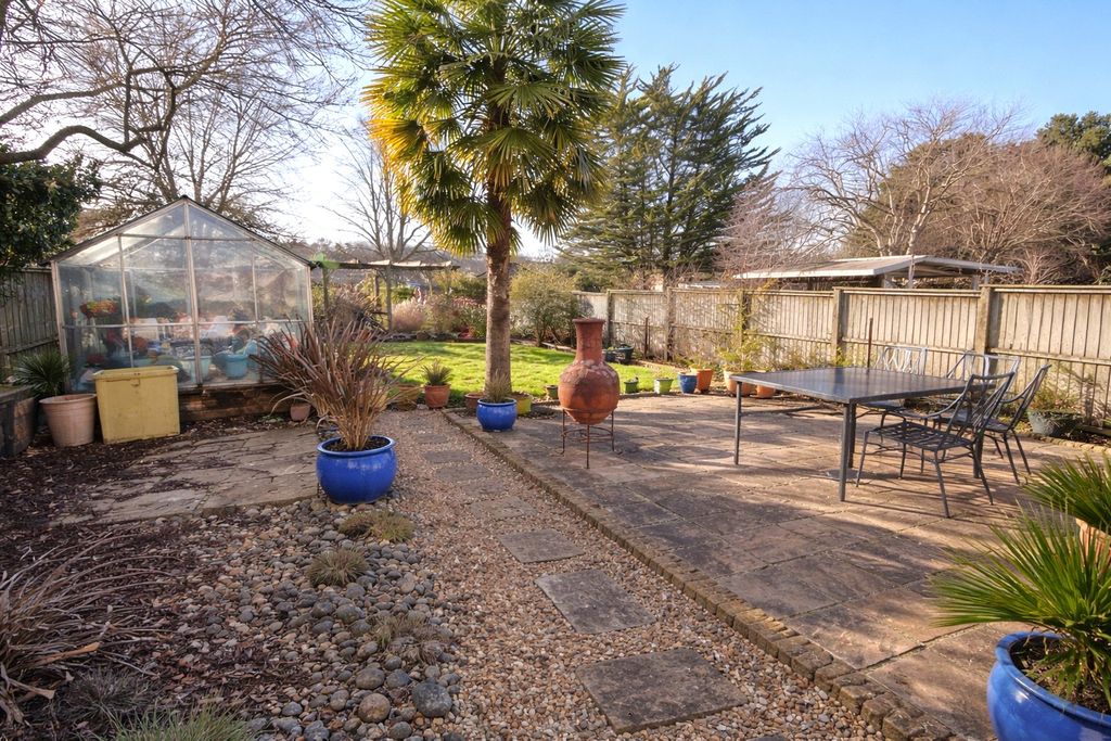 Property photo 2 of 23 Picture No. 20