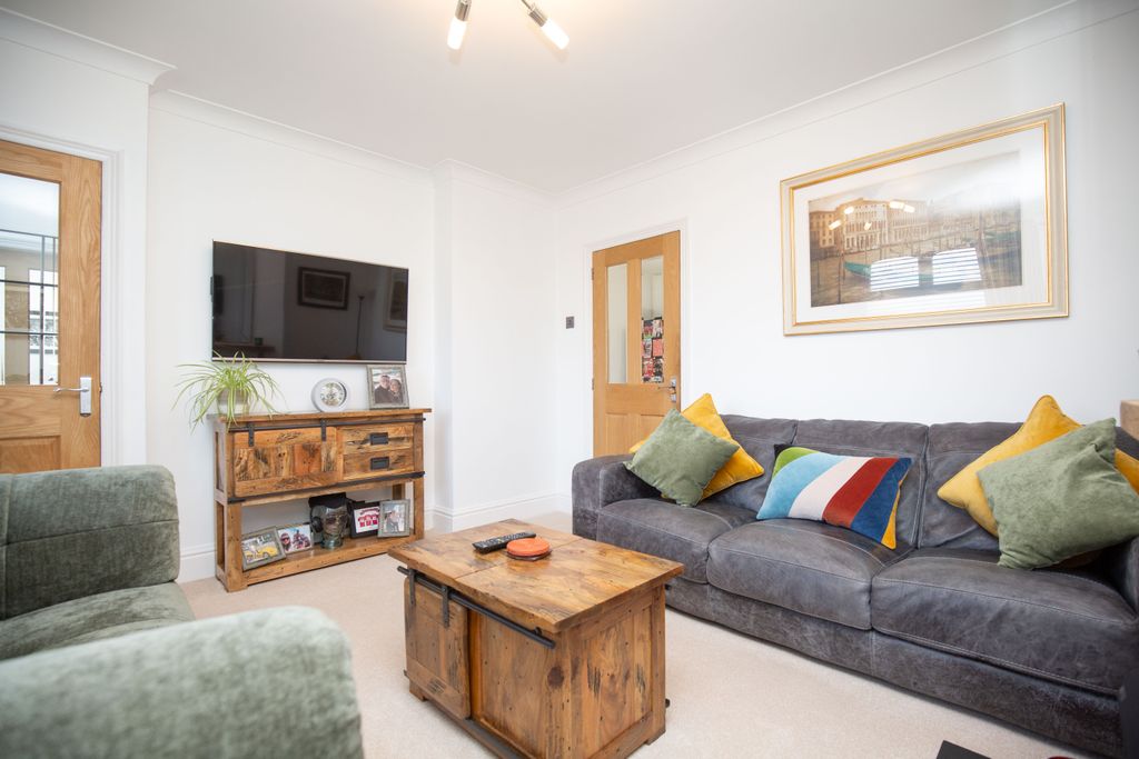 Property photo 3 of 17 Mw-10335