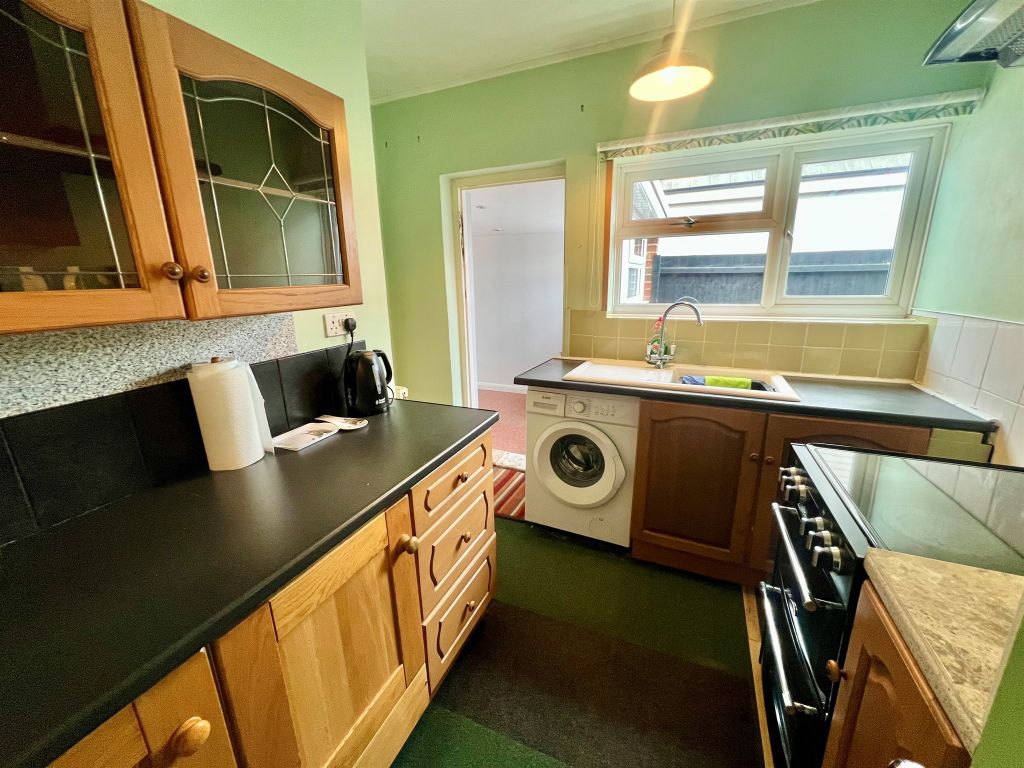 Property photo 2 of 22 Kitchen