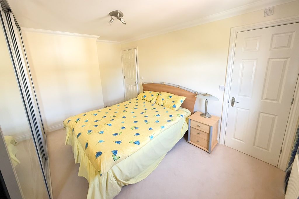 Property photo 3 of 11 Bedroom