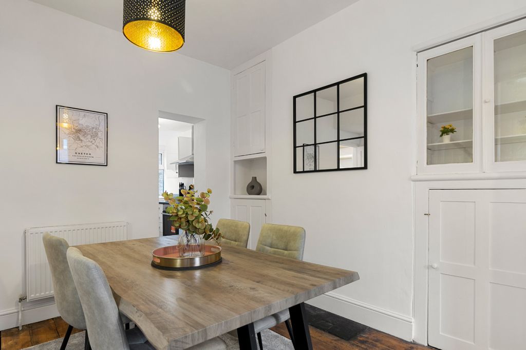 Property photo 3 of 45