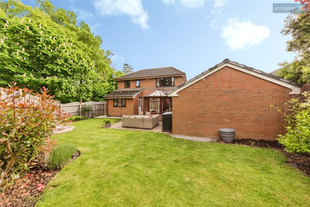 Property photo 2 of 28 Picture No. 33