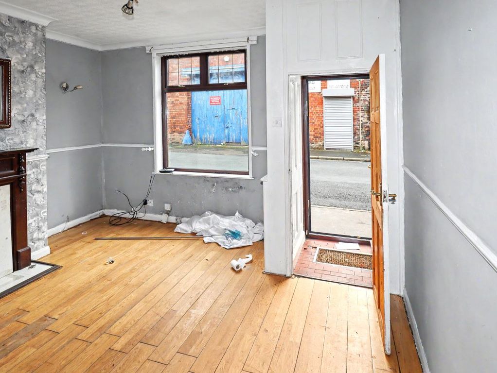 Property photo 3 of 17