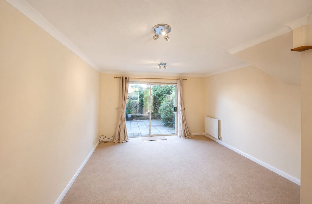 Property photo 3 of 7 Picture No. 13