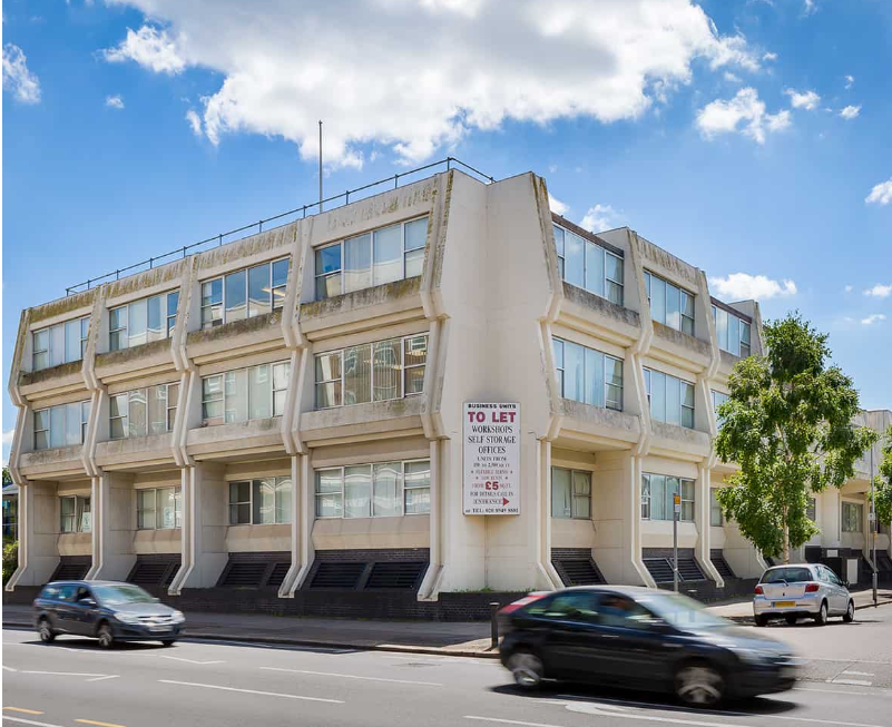 Property photo 1 of 11 Kingspark Court Kingston Road Surrey