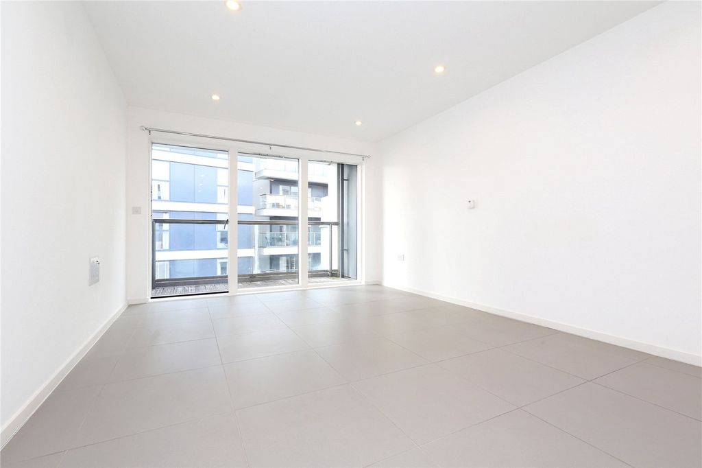 Property photo 1 of 10 Open Plan