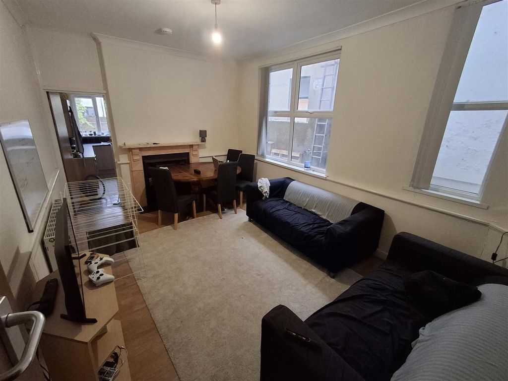 Property photo 3 of 24 20241118_110215.Jpg