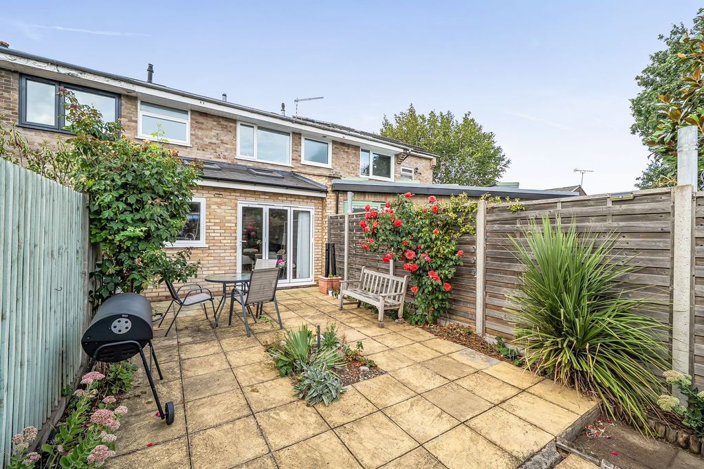 Property photo 2 of 25 Rear Garden