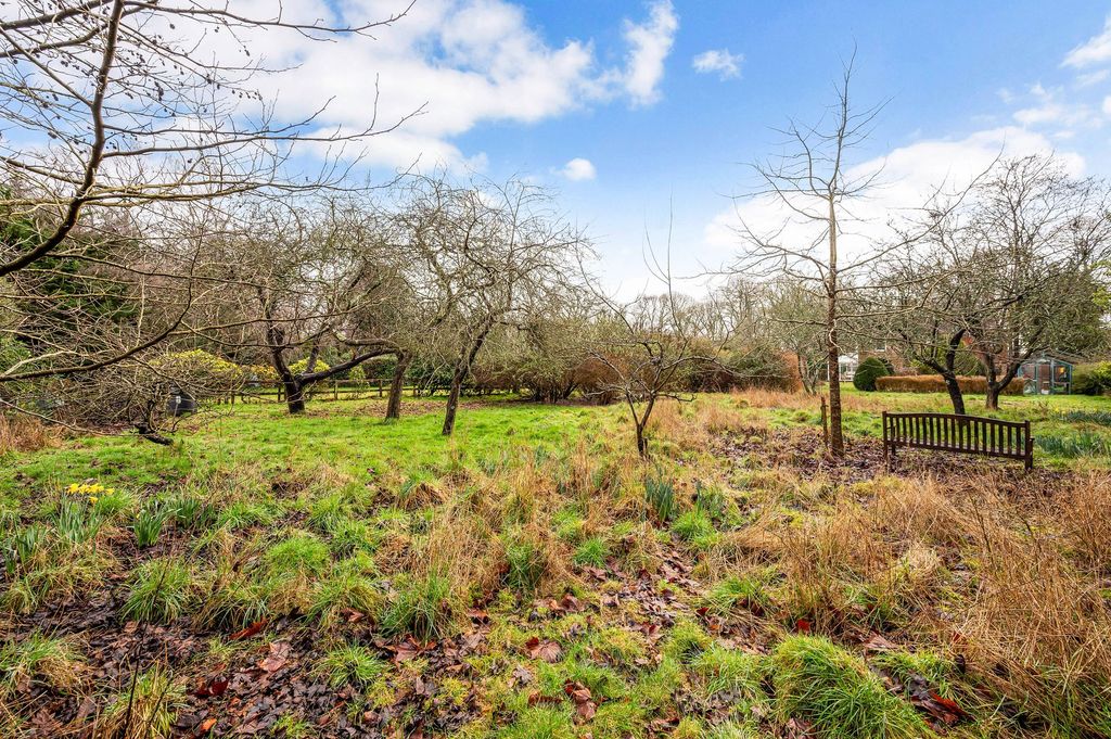 Property photo 2 of 22