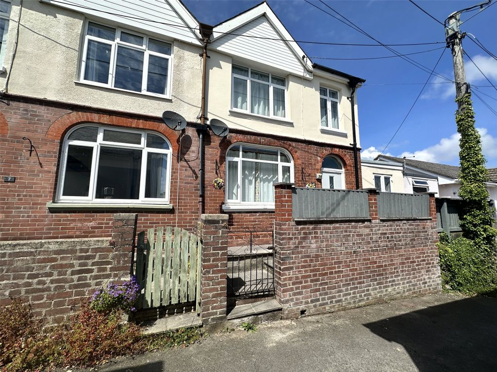 Property photo 2 of 14 2 - Picture No. 12