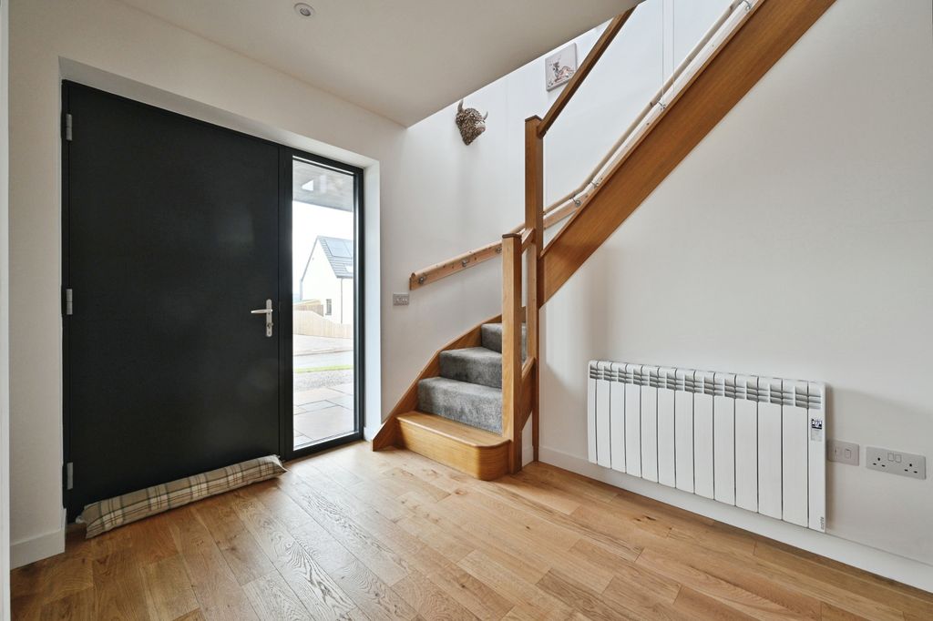 Property photo 3 of 20 Photo #3