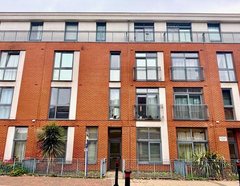 Property photo 1 of 6 Front