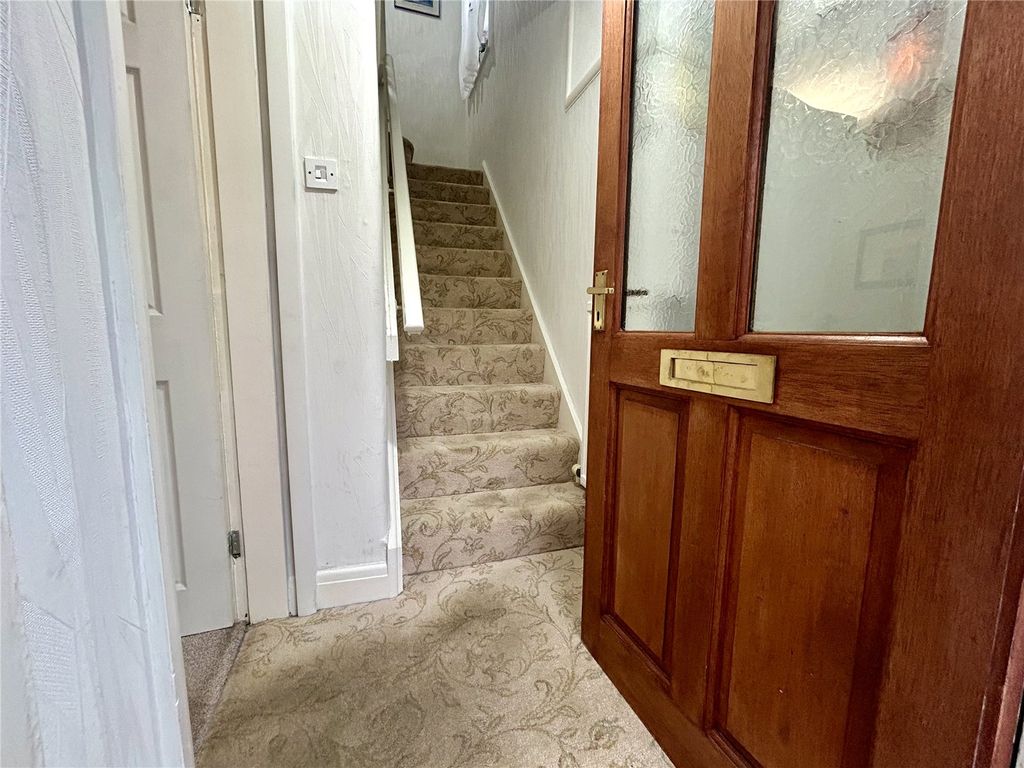 Property photo 2 of 25 Hallway