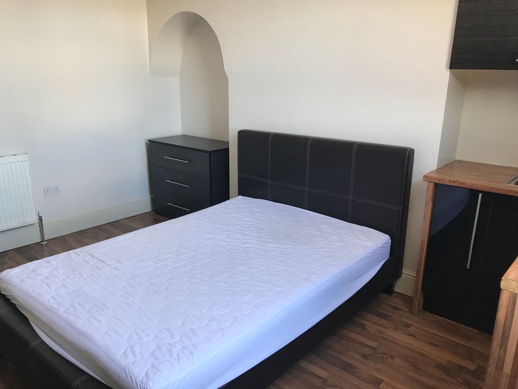Property photo 2 of 3