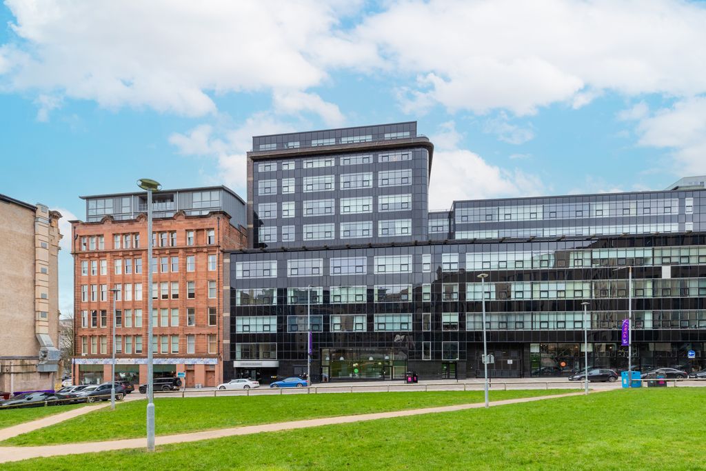 Property photo 1 of 22