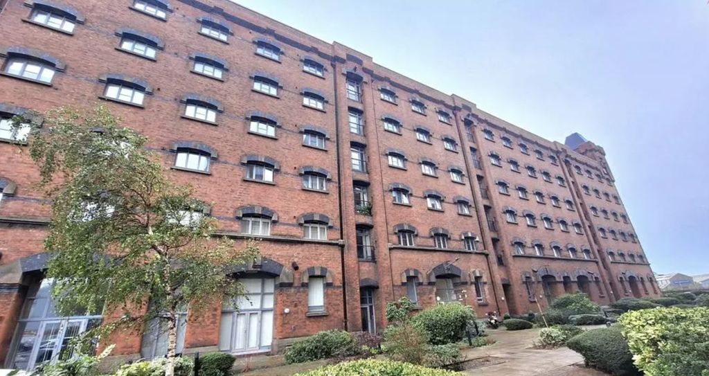 Property photo 1 of 1