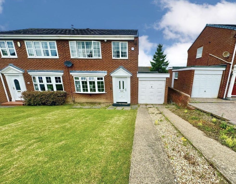 Property photo 1 of 1 Front