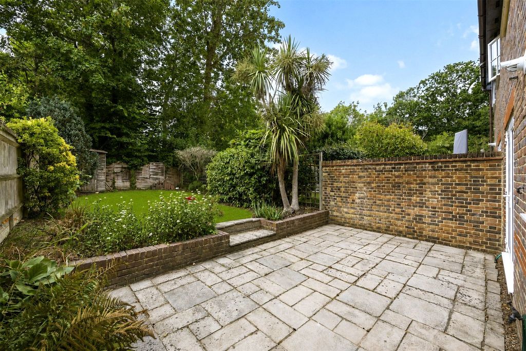 Property photo 2 of 14 Picture No. 22