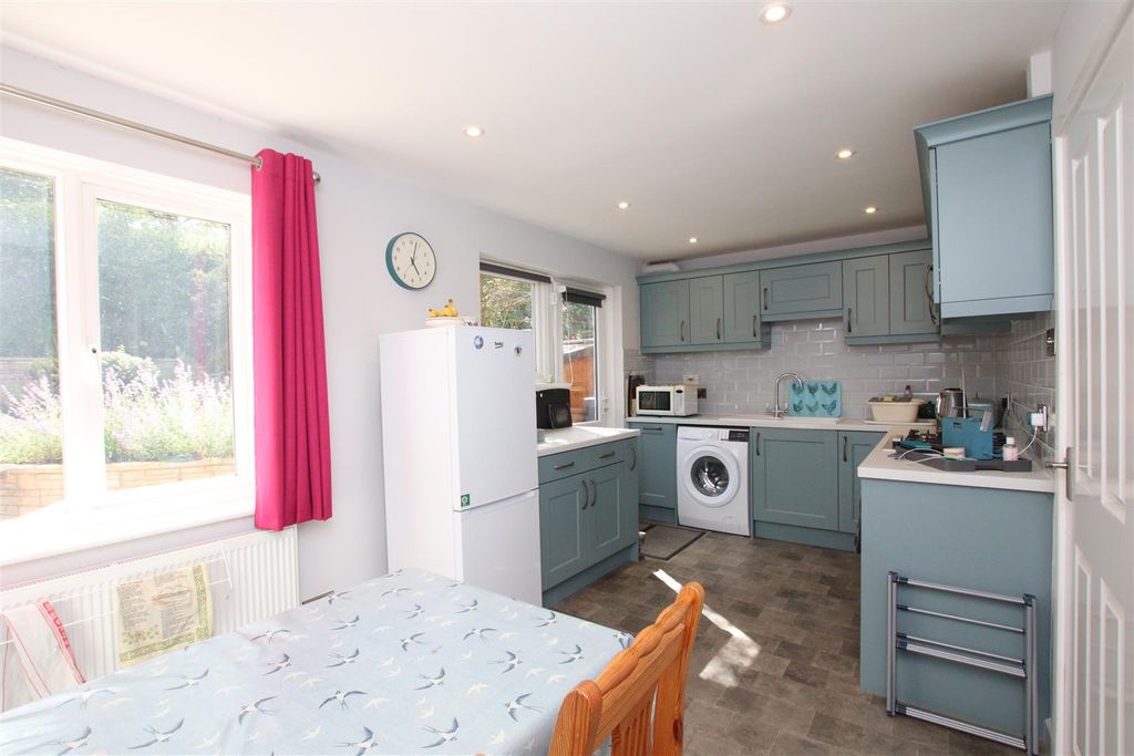 Property photo 2 of 14 Kitchen Diner.Jpg